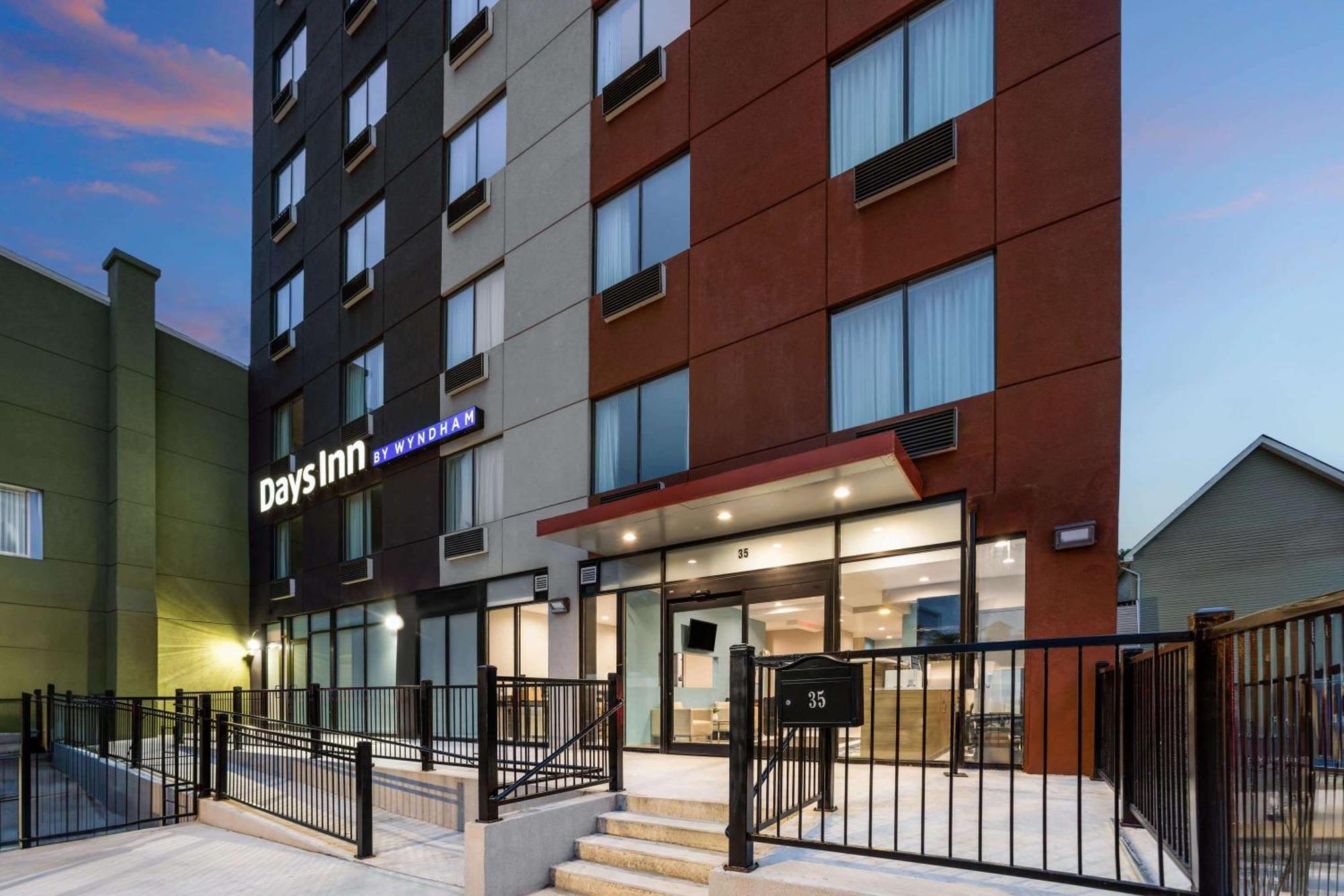 Days Inn By Wyndham Staten Island Нью-Йорк Екстер'єр фото